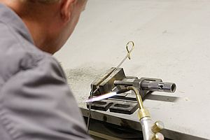 MG_4811_300x200%20Schere.jpg